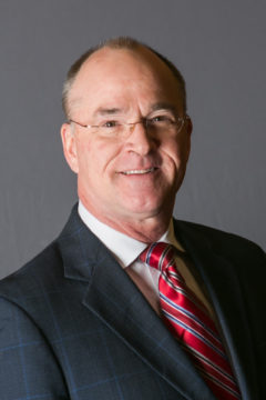 Daniel E Cooper, Head Team Physician